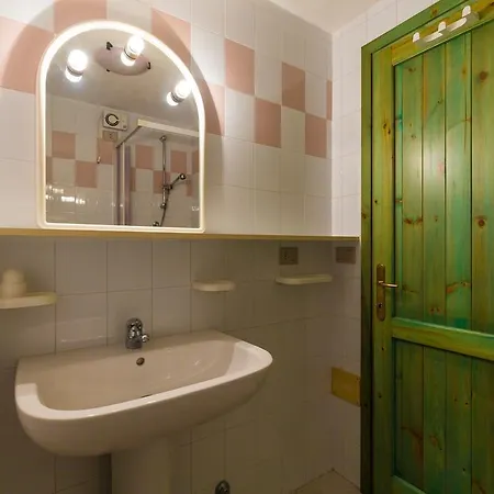 Tavernetta Quattro Apartment